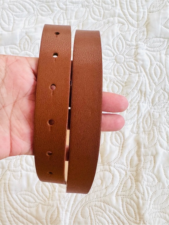 Tommy Hilfiger Brown women’s Belt with Gold TH Buckle. Size M main image 7